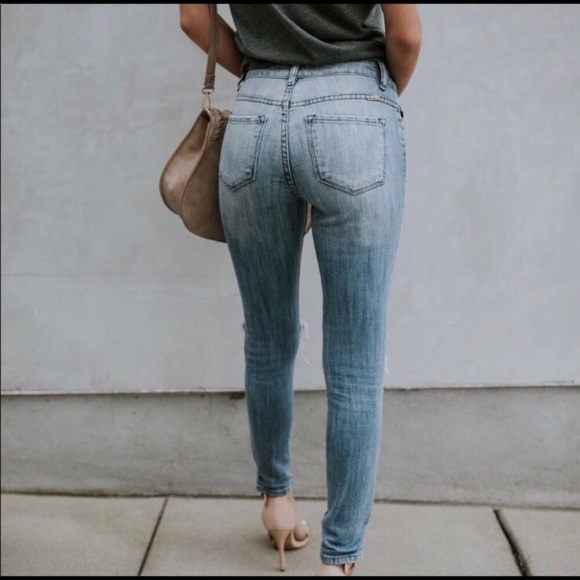 Distressed Light Wash Skinny Jeans - Picture 7 of 8